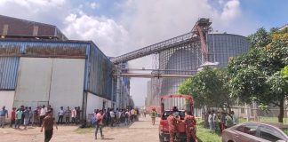 রূপগঞ্জে গ্লোব এডিবল অয়েল কারখানায় আগুন, নিয়ন্ত্রনে ৫টি ইউনিট