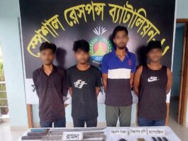 রূপগঞ্জে বিদেশি পিস্তল-রামদাসহ চিহ্নিত সন্ত্রাসী ও কিশোর গ্যাং লিডার ‘কুত্তা শ্রাবণ’সহ গ্রেপ্তার ৪