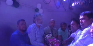 রূপগঞ্জে তারাব পৌরসভার মেয়র পদপ্রার্থীর পূজা মণ্ডপ পরিদর্শন